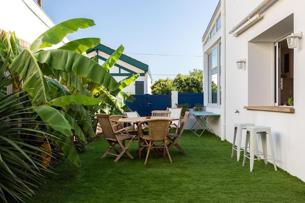 Beautiful Beach House In Front Of The Ocean Биарриц Экстерьер фото